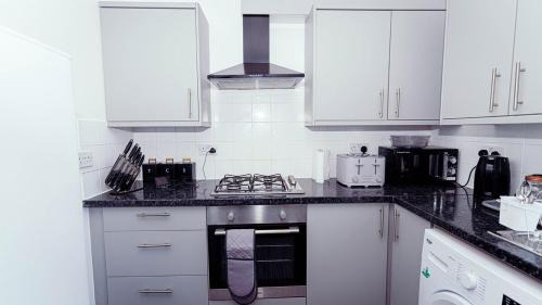 Hatfield Apartamento | Modern, comfy 2 bedroom House in Hatfield, town centre, free parking, large garden