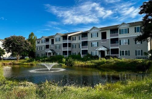 Rehoboth Beach Apartamento | Modern & Comfy - Close to Shopping, Christmas Village, Outlets & Beaches- Easy GF access