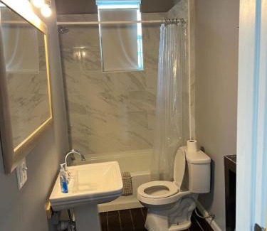 South 7th Ward Apartamento | Modern Condo 3