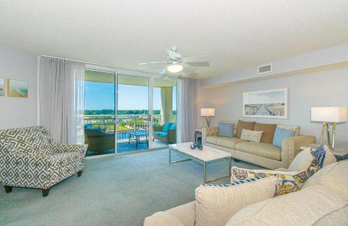 North Myrtle Beach Apartamento | Modern Condo at Yacht Club Villas