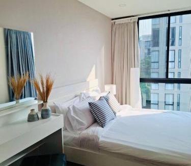 Huay Kaew Apartamento | Modern Condo in Nimman P605 by Pimolplace
