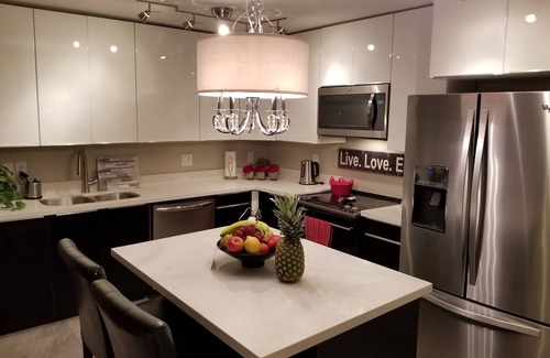 Apache Junction Condominio | Condominio moderno con vistas a la montaña y piscina climatizada