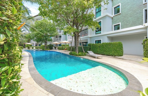 Rawai Apartamento | Modern Condo Walk to Rawai Beach C188