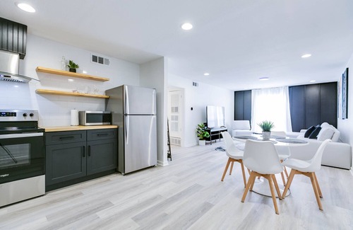San Angelo Condominio | Modern Condo Walkable to Downtown and River! Quiet Condominium!