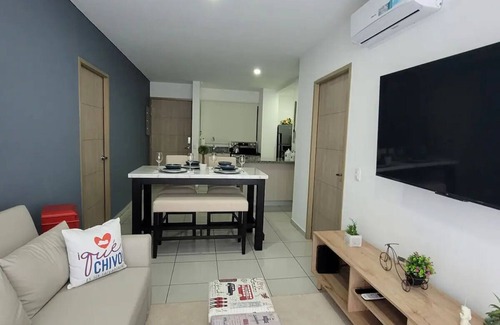 San Salvador Apartamento | Modern Condo With a City View