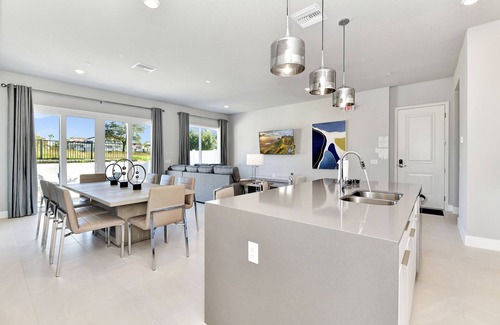 Reunion Hotel | Modern Condo with Large Outdoor Patio. Reunion Resort Water Park Access near Disney at Spectrum Resort Orlando by Rentyl – B46 #129