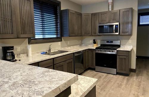 Ennis Casa | Modern Condominium with Pet-Friendly Drift Boat Parking near Madison River in Ennis, Montana
