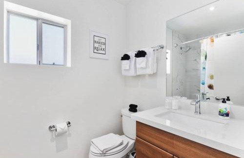 Roosevelt Apartamento | Modern Contemporary Living in DTPH - Poolside.