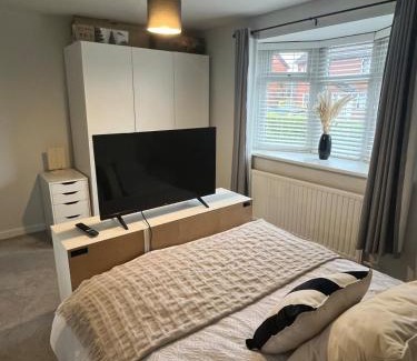 Oldham Apartamento | Modern & Cosy Bungalow in Chadderton