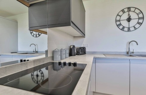 Sheffield Casa | Modern, Cosy Whole house WiFi close to attractions