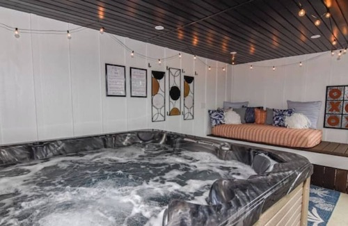 Waverly Casa | Modern Cottage Oasis w/ Double Deck & Hot Tub Area