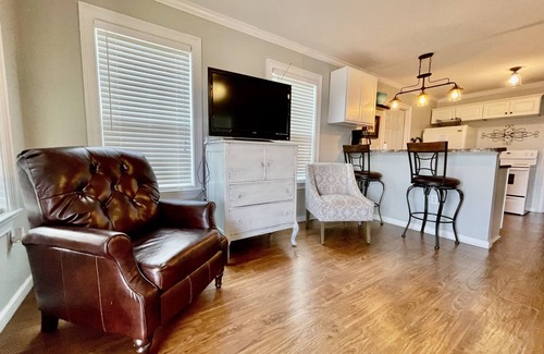Hartsfield Casa | Modern Cottages Max's Cottage