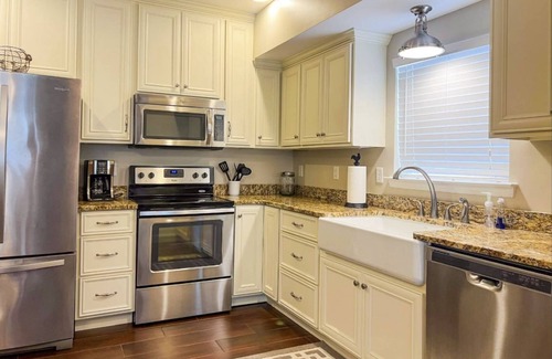 Flintstone Casa | Modern Country Getaway & Surprise View of Rock City; Spacious Townhome, Outside Relaxation, Fire Pit