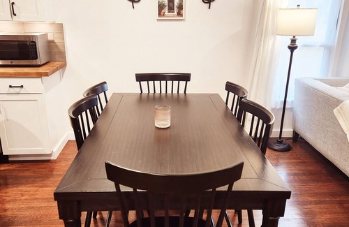 Johnson City Casa | Modern Country Home at the start of the Hill Country Wine Trail