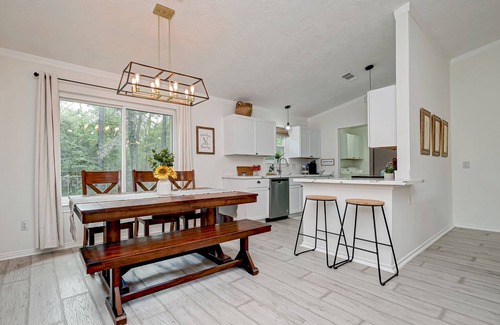 Stagecoach Cabina | Modern Country Home in Magnolia