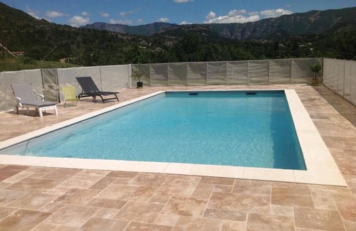 Entrepierres Casa | Modern country house with swimming pool