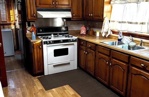 Macon County Casa | Modern Country Living in Historic Tuskegee in the city Limits.