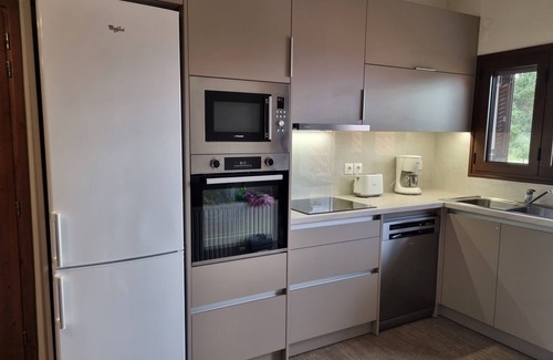 Prines Villa | Villa moderna con piscina privada, vista espectacular, ubicación tranquila
