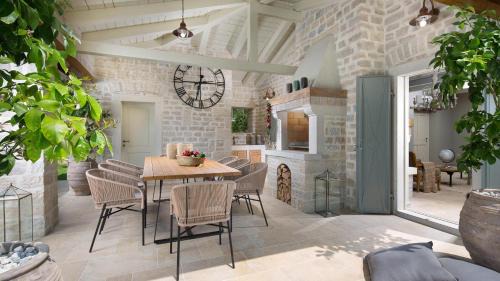 Korenici Villa | Modern countryside villa with swimming pool in Kanfanar