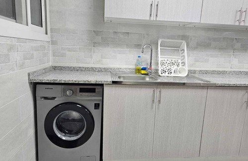 Sharjah Apartamento | Modern & Cozy 1 BR + 1 Living Room Apartment near Sharjah University
