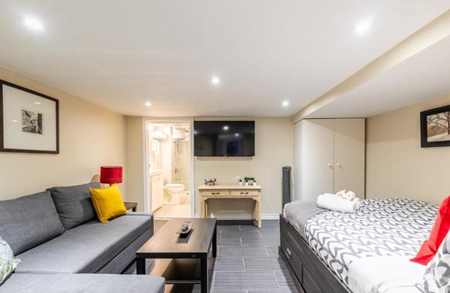 Earlscourt Apartamento | Modern & Cozy 1BR Condo Unit - Heart Of St Clair West