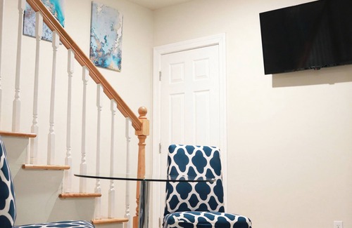 Dudley - Brunswick King Condominio | Modern & Cozy 3-Bedroom Condo near Downtown
