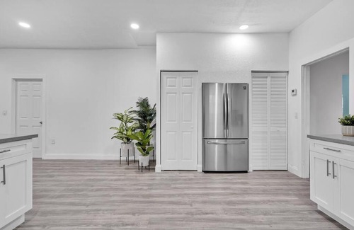 Little Haiti Casa | Modern & Cozy 5BD House in Buenavista/DesignDistrict