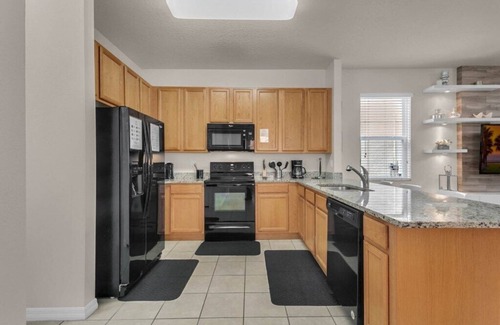Veranda Palms Complejo | Modern Cozy 5BR Home Near Disney w/ Private Pool and Game Room