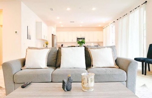 Ontario Casa | Modern & Cozy 5BR near Ontario Airport