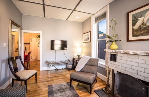 Glenwood Springs Apartamento | Espacio moderno, acogedor y hermoso en el corazón del centro de Glenwood Springs