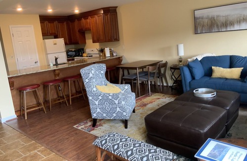 Hensonville Casa | Modern & cozy getaway, Windham. Skiing. Perfect for families. The Nordic Light