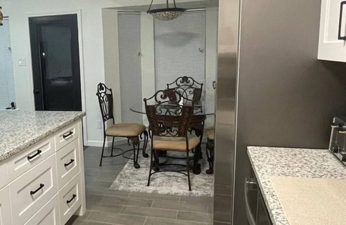 Houston Casa | Modern cozy home near Downtown Houston and major hospitals