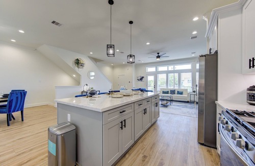 Greater Third Ward Casa | Modern Cozy Home with King Bed