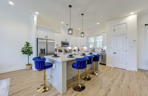 Greater Third Ward Casa | Modern Cozy Home with King Bed