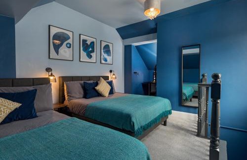 Handsworth Casa | Modern Cozy Retreat-Family-Friendly-Near City & Peak District