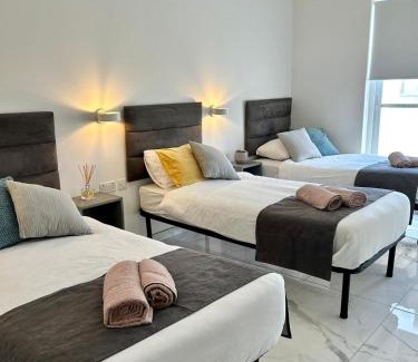 St. Andrew's Apartamento | Modern Cozy & Spacious Apartments in Malta - Perfect Stay Near Saint Julians