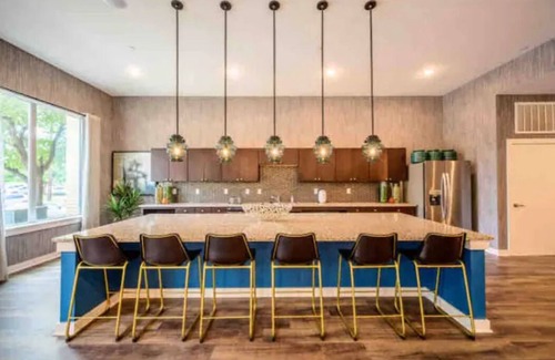South Main Apartamento | Modern- Cozy Texas Med Center/NRG AREA/Spacious