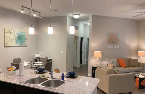 South Main Apartamento | Modern- Cozy Texas Med Center/NRG AREA/Spacious
