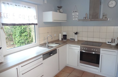 Roth Casa | Moderna y acogedora casa de vacaciones de 120 metros cuadrados Natalie con una nueva cocina equipada