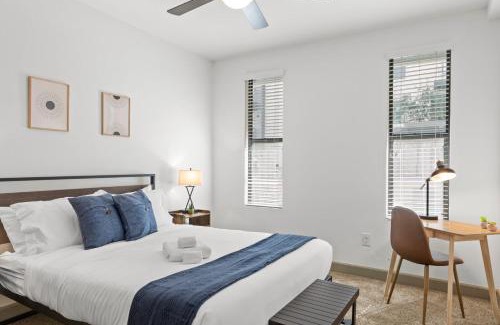 Tempe Apartamento | Modern CozySuites on Town Lake waterfront 02