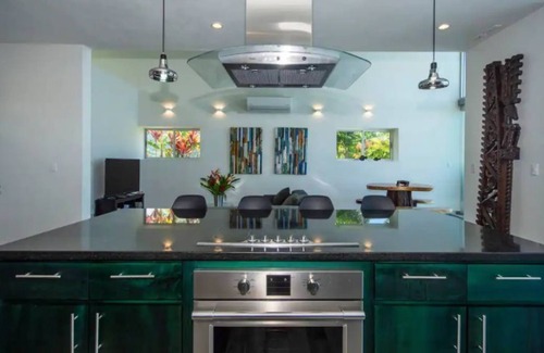 Ojochal Villa | 4 BDRS, modern, spacious & great ocean view!