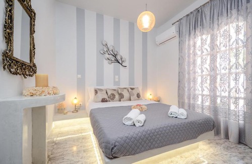 Melanes Casa | Modern Cycladic Home