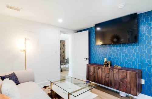 Brookland Apartamento | Modern DC Apartment Rental - Remote-Work Friendly!