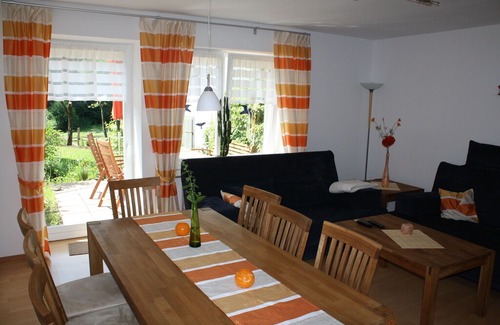 Titmaringhausen Apartamento | Modern holiday apartment between Willingen and Winterberg with private terrace