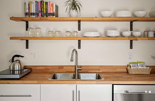 Clarkdale Apartamento | Modern Desert Retreat at Penumbra · Suite 3
