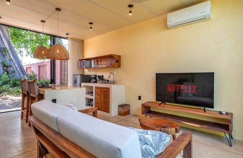Bucerías Condominio | Modern Design | Pool | Walk to Beach | Kitchen | Garden Oasis | Tranquil Setting