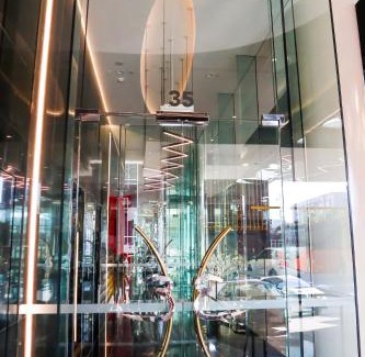 South Brisbane Apartamento | Modern Designers Pad by Serain Residences