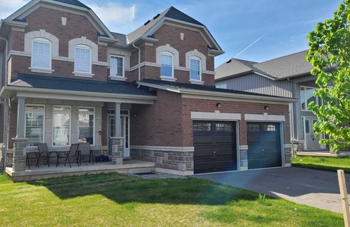 Fort Erie Casa | Modern Detached Home backing onto a golf course in Fort Erie