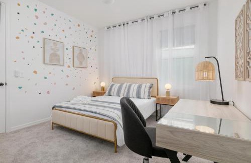 West Haven Casa | Modern Disney Retreat, 5BR Magic Home