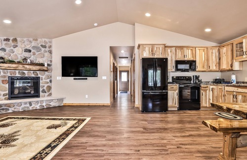 Conover Casa | Modern dog-friendly cabins with hot tub, fireplace, patio, grill, central AC, & W/D